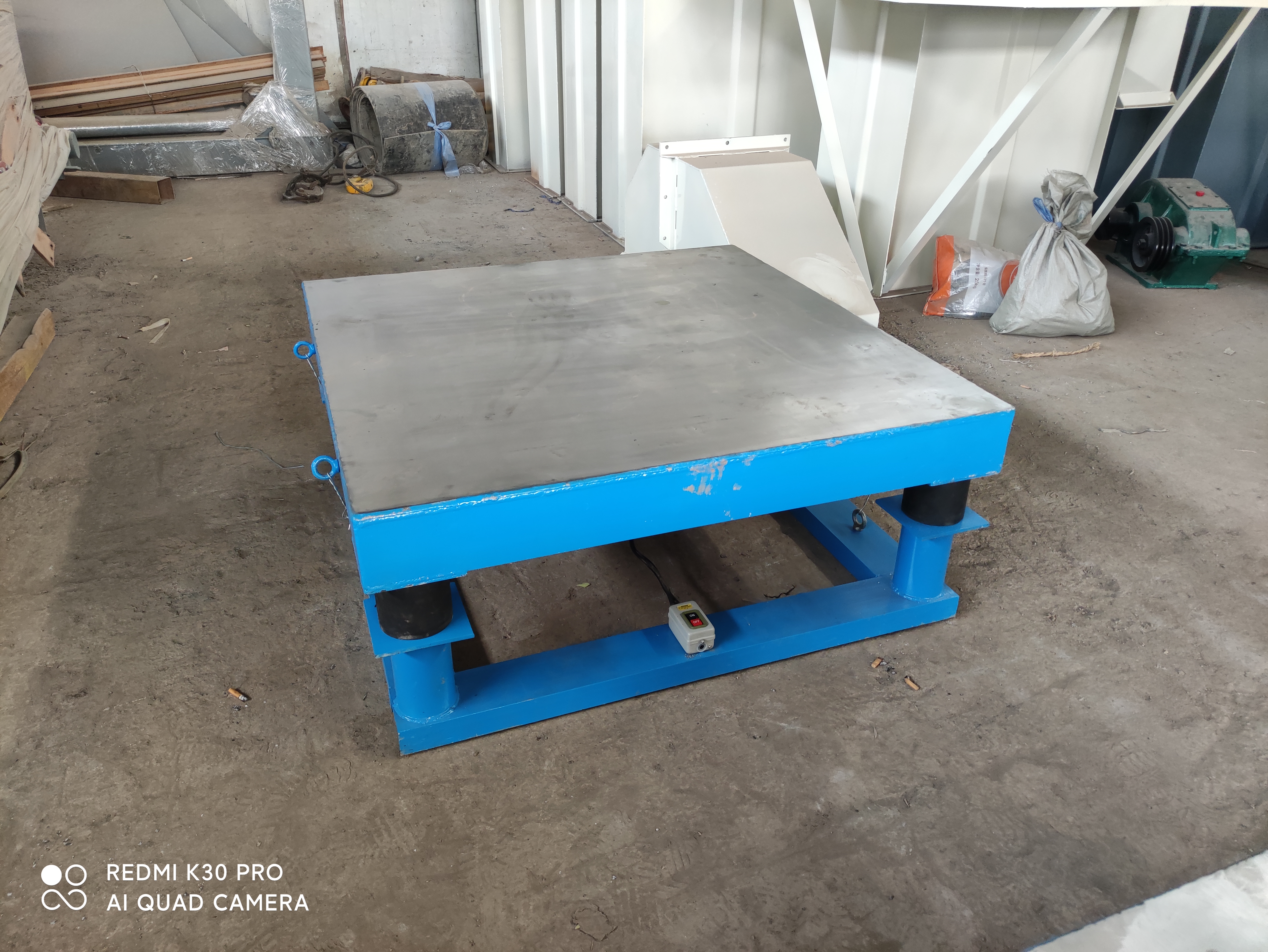 振動(dòng)平臺(tái)常用的減振彈簧一般有哪些?(振動(dòng)平臺(tái)的應(yīng)用)